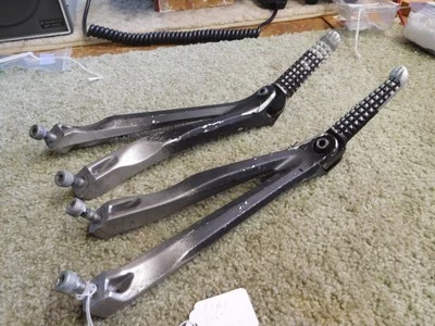 Yamaha YZF-R1 Rear Foot Pegs, 2004-06, OEM w/ bolts - Image 1 of 2