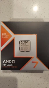 AMD Ryzen 7 9800X3D - Ryzen 7 9000 Series Zen 5 8-Core 5.2 GHz  BRAND NEW SEALED - Afbeelding 1 van 2