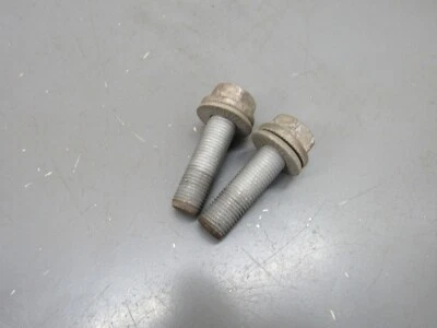 Pernos de pinza de freno delantero Audi A4 herrajes de montaje 2017-2022 OEM Foto 1 de 4
