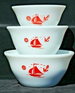 McKee Glass Set of Three Red Sailing Ships 9" 8" 7" Bowls - Picture 1 of 11