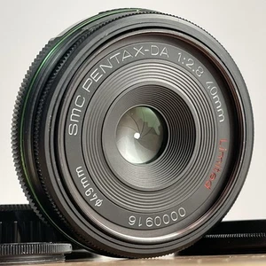 [AS IS] Pentax DA 40mm f2.8 Limited Lens Japan G - Picture 1 of 16