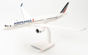 Avión HERPA SnapFit 1:200 Air France Airbus A350-900 F-HTYM 612470-001 - Imagen 1 de 5