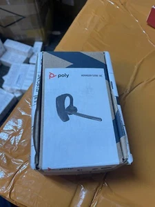 Plantronics Voyager 5200 UC Bluetooth Headset - Black (Open Box) - Zdjęcie 1 z 2