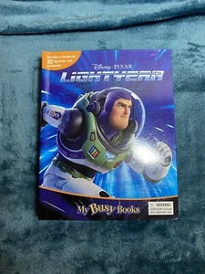 My Busy Books libro Disney Pixar Lightyear, statuette, set di tappetini ~NUOVO - Foto 1 di 3