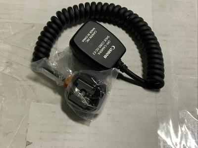 Canon OC-E3 Off-Camera Shoe Cord [Near Mint] - Image 1 of 4