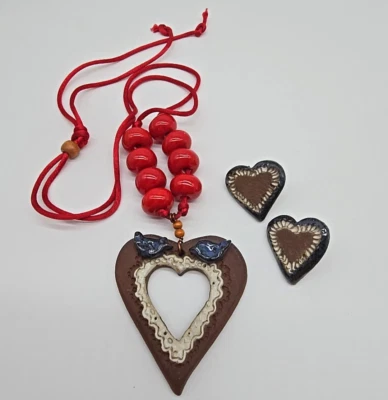 Conjunto de Pendientes Collar Cuentas Rojas Colgante Corazón Grueso Kitsch Artesano Vintage Foto 1 de 4