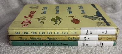 Lot 3 Dr. Seuss Hardcover, Cat In The Hat, Wocket In My Pocket, One Fish Two Foto 1 de 4
