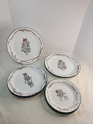 Corelle CALLAWAY IVY HOLIDAY Christmas 4 Dinner 4 Luncheon 4 Salad Plates  - Image 1 of 4