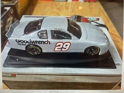 Kevin Harvick #29 2002 GM Goodwrench coche de prueba 1:24 Revell diecast Foto 1 de 3
