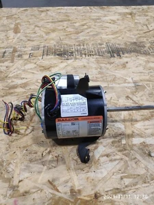 AC MOTOR - Picture 1 of 2
