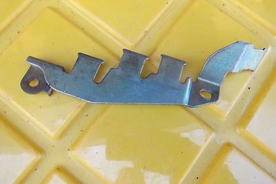 04 - 09 YAMAHA FZ6 FZS6 FZ600   RELAY HOLDER - Image 1 of 4