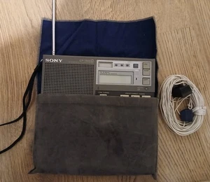 Sony ICF-7600D FM/LW/MW/SW PLL Synthesized Receiver With Fabric Case And A Wire - Picture 1 of 7
