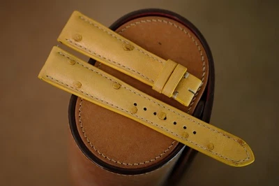 Correa de avestruz amarillo hecha a mano H. Moser & Cie talla 20/16 (puede cambiar longitud de talla) Foto 1 de 4