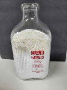 Vintage OAK PARK DAIRY 1 Quart Bottle - Eau Claire Wis. - Picture 1 of 3