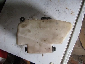 Yamaha RD 250/350 lc oil tank and cap - Picture 1 of 3