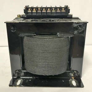 Daito Electric DD1-20-10-03-UL transformer .33 Kva  3A  #100365 - Picture 1 of 6