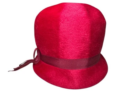 Sombrero de mujer vintage Park Layne Collection Splendide fieltro rojo Cloche italiano usado en excelente estado Foto 1 de 4