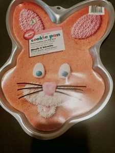 Nagelneu!! Wilton Enterprises 1998 Aluminium Hase Keksform, Ostern defekt - Bild 1 von 9