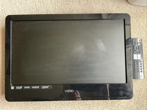 Schermo LCD e telecomando Vizio VA220E - Foto 1 di 9