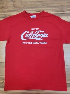 T-shirt Enjoy California bambino rossa taglia 7 ragazzo bambino Golden State maglietta grafica - Foto 1 di 6