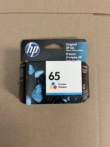 Genuine HP 65 Tri-color Ink Cartridge-EXP. June 2022 - Picture 1 of 2