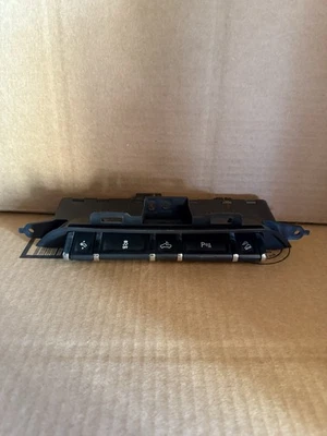 Chevrolet Silverado 3500Hd 2015-2018 fabricante de equipos originales interruptor de control de tablero central asistencia de estacionamiento Foto 1 de 2