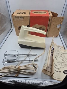 Vintage Sunbeam Mixmaster Handmixer Kat. Nr. 3-11 mit Schlägeln - funktioniert - Bild 1 von 16