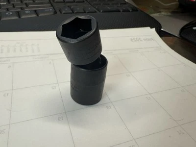 Snap-On SAE 3/8" drive 5/8  6-point Shallow Swivel Impact socket new - Image 1 of 4