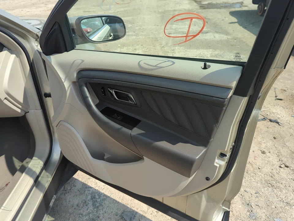 Ford Taurus 2011 pasajero delantero derecho interior panel puerta moldura ZIHFF Foto 1 de 1