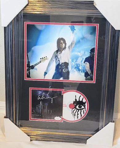 Alice Cooper SIGNED FRAMED "Detroit Stories" CD Autographed JSA certified Cover