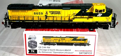 SCALETRAINS N SCALE GE C44-9W LOCOMOTIVE SOUND&DCC C&NW  SXT38703 - Image 1 of 4