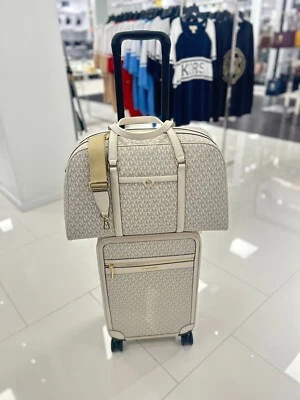 Maleta trolley pequeña Michael Kors + bolsa de lona XL crema clara para viaje Foto 1 de 4