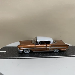 M2 Machines Auto-Thentics 1958 Chevrolet Impala Copper Metallic/White Roof NM - Picture 1 of 16