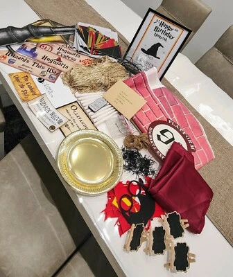 Decoraciones de fiesta de Harry Potter, paquete definitivo de fiesta HP, perfecto para fiestas de HP Foto 1 de 4