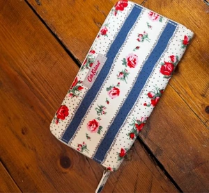 Cath Kidston Neu Pretty Floral Geldbörse Portemonnaie Blumen Band Rose - Bild 1 von 4