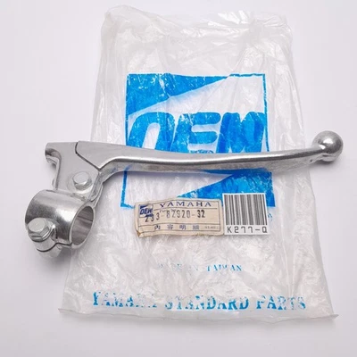 Alavanca de freio dianteiro Yamaha AT1 DT1 CT1 YZ80 DS6 DS7 CS5 LS2 233-82920-32 - Imagem 1 de 4