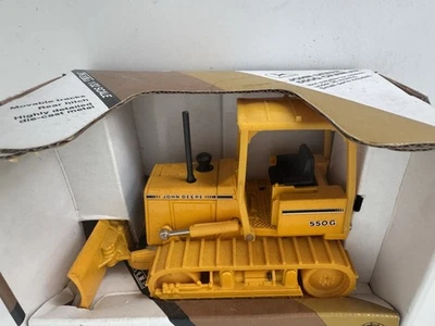 约翰迪尔 550G 履带式压铸金属 1/32 型号 5573 原装盒 — 第 1/4 张图片