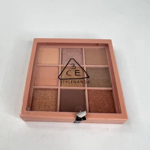 3CE Mood Recipe Multi Eye Color Palette Overtake - Picture 1 of 6