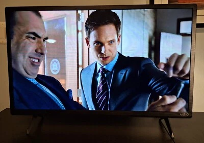 VIZIO D-Series 32" Class (31.5" Diag.) HD Smart TV | D32h-J09 - Black - Image 1 of 4