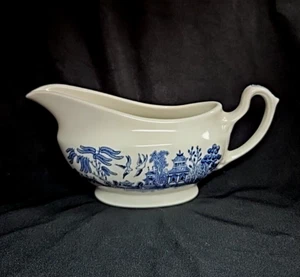 Churchill Blue White Willow Gravy Boat Sauce 12oz Made In England Dinnerware - Picture 1 of 8