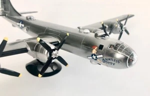 1/120 Boeing B-29 Superfortress Plastic Model Airplane Kit with Swivel Stand - Picture 1 of 3
