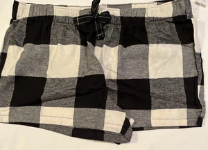 Old Navy Women’s Flannel Sleep Shorts NWT size Large - Picture 1 of 3