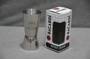 Caja de acero inoxidable Spirit Measure Double Jigger Bacardí Cuba Libre de 25 ml y 50 ml - Imagen 1 de 10
