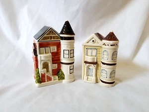 1981 Otagiri Victorian Townhouse Salt & Pepper Shaker Porcelain 4" Set of 2 - Picture 1 of 9