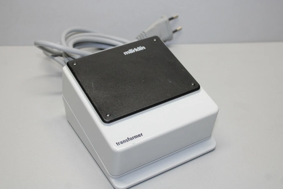 Märklin 6002 Transformator Lichttrafo Wechselstrom Spur H0 - Bild 1 von 2