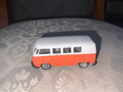 KINSMART DIECAST 1963 VOLKSWAGEN T1 BUS ORANGE SEE PICS - Image 1 of 4