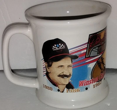 Copa Coleccionista Vintage Dale Earnhardt 7 veces Campeón - Copa Winston #3 Foto 1 de 4