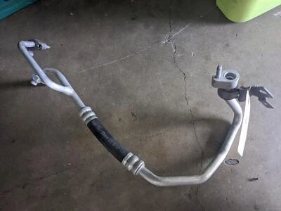 Manguera de líquido refrigerante aire acondicionado Ford Explorer 2016 EB53-19A834-DA 2017 2018 2019 Foto 1 de 4