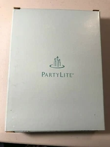 SCATOLA DI 12 CANDELE PARTYLITE TEALIGHT YUZU & LIME NUOVE CON SCATOLA - Foto 1 di 1