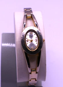 Faded Glory Women's Watch Gold Tone Quartz Metal Link Band FG92518W - Picture 1 of 10